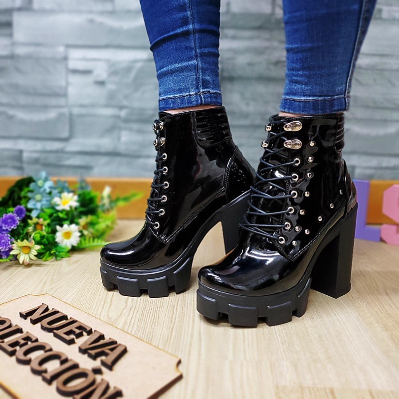 Alternative view of Botin JB 1219 Charol  Tacon7.5 Negro