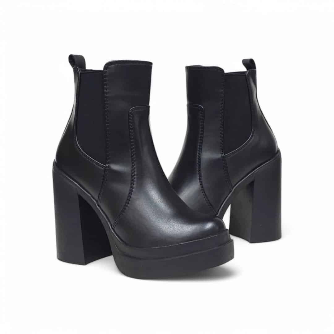 Bota 1745 Mila base cuero Negro tacon 9.5